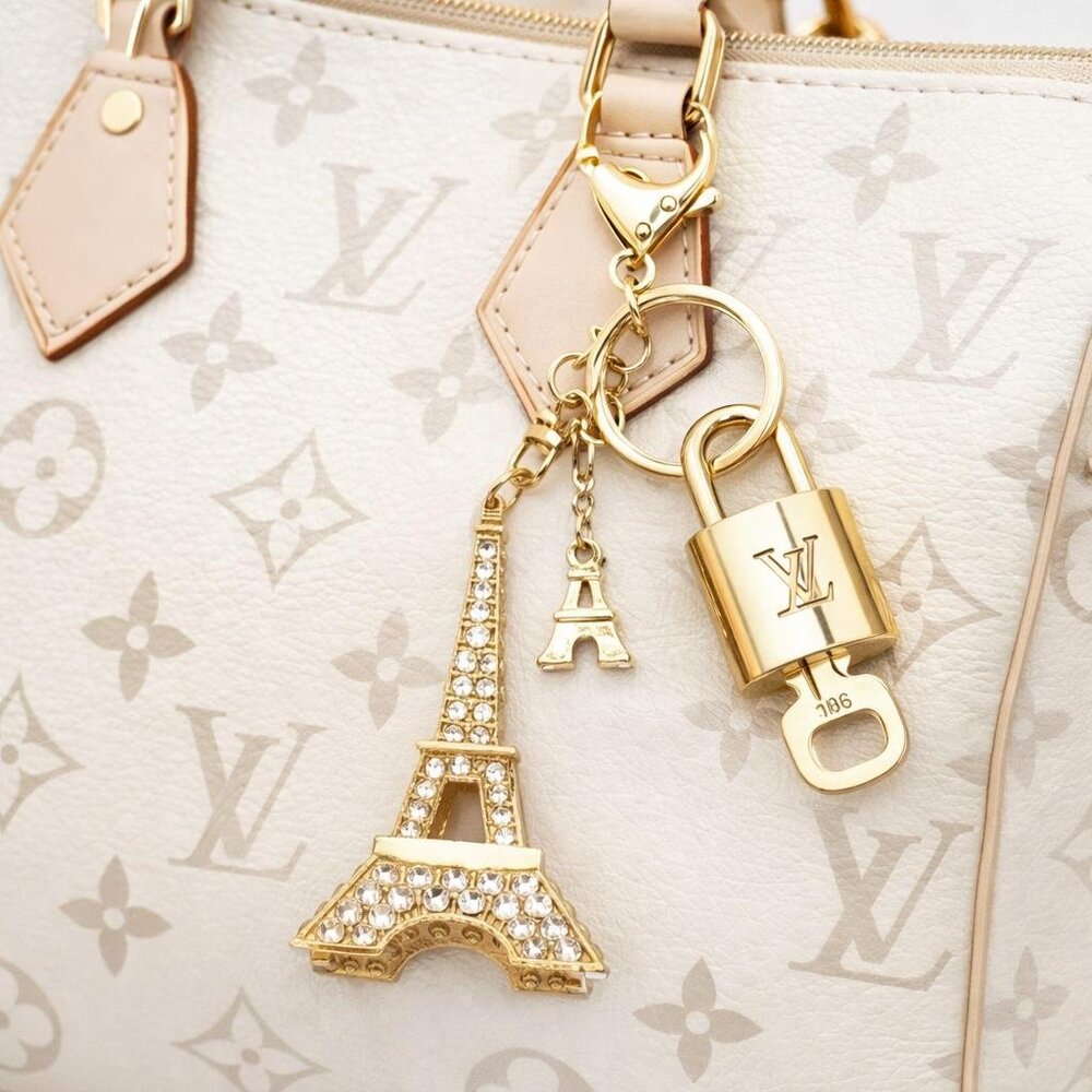 LV Authentic Gold Padlock 🔒 Key Set w/ Unbranded Keychain Eiffel Tower Charm